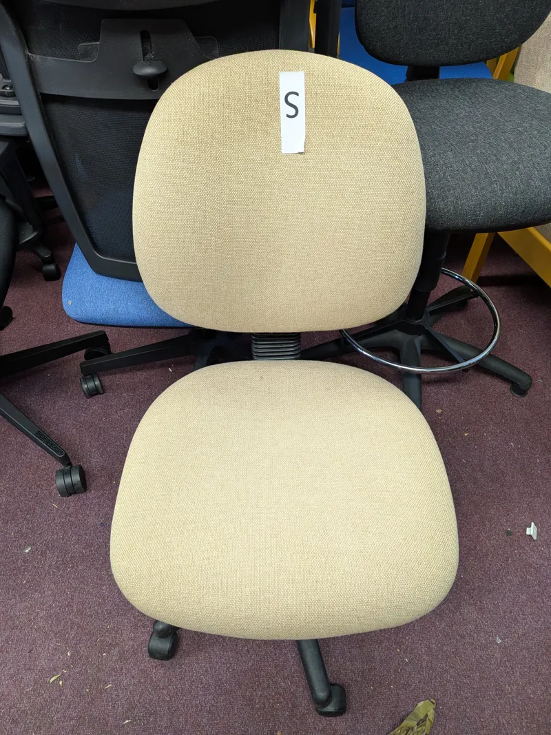 Office Chair S - Tan